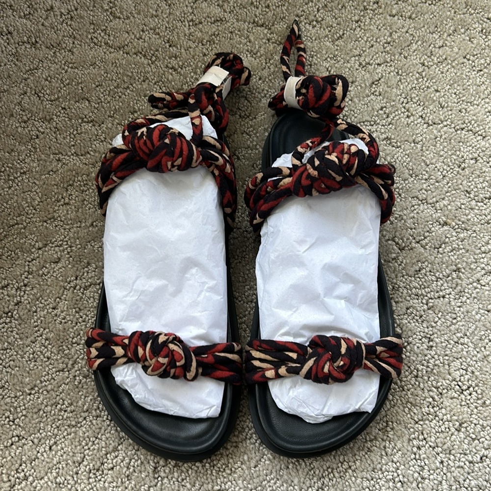 Free People Resort-Ready Wrap Sandals in Berry Bohemian Artisanal Women’s 9 NWT - Picture 9 of 13